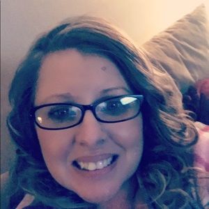 Meet your Posher, Stacy